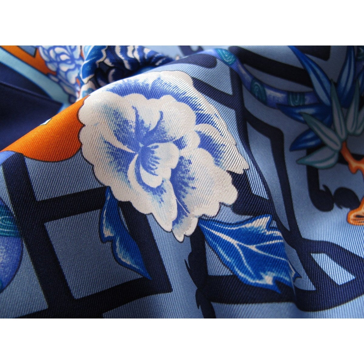 Hermes Turandot by N. Hidaka Twill 90