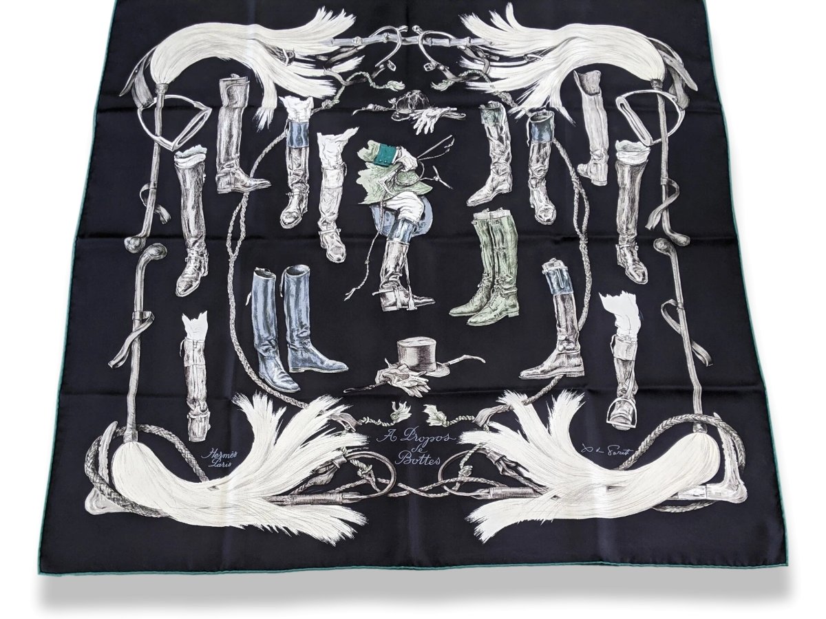 Hermes 2002 Noir/Blanc/Vert A Propos des Bottes Blanc Matte Overlay Twill 90 by Xavier de Poret, Excellent!