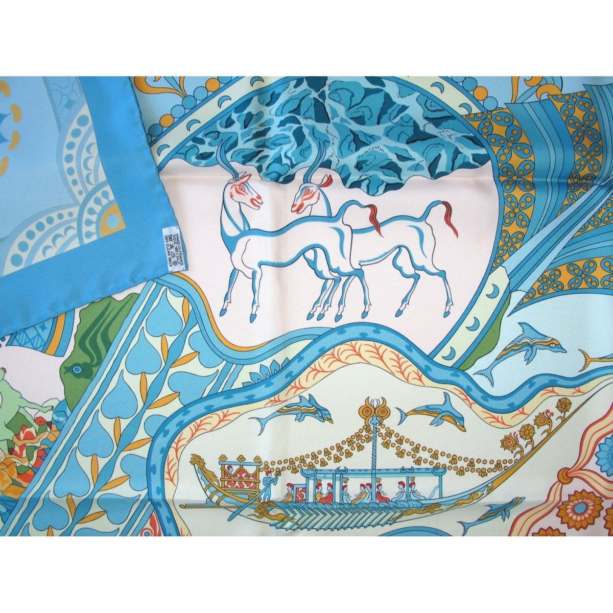 Hermes Le Printemps de Thera by Julia Abadie Twill 90