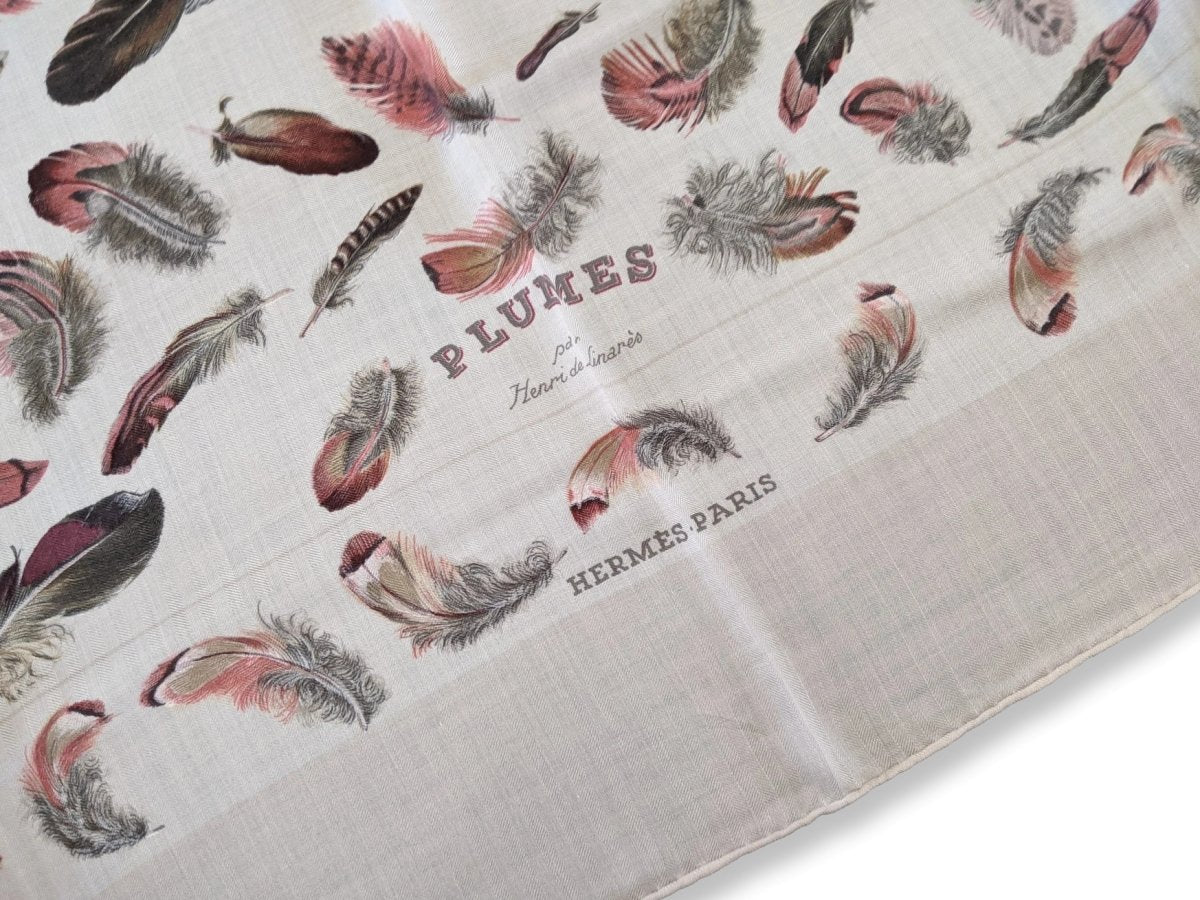 Hermes 2004 Beige/Vieux Rose Plumes by Henri de Linares Cashmere Shawl 140 Rare, Mint!