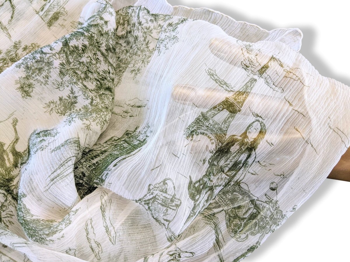 Hermes 2005 Blanc/Vert Foncé TOILE by Sophie de Seynes Mousseline Silk Etole Stole