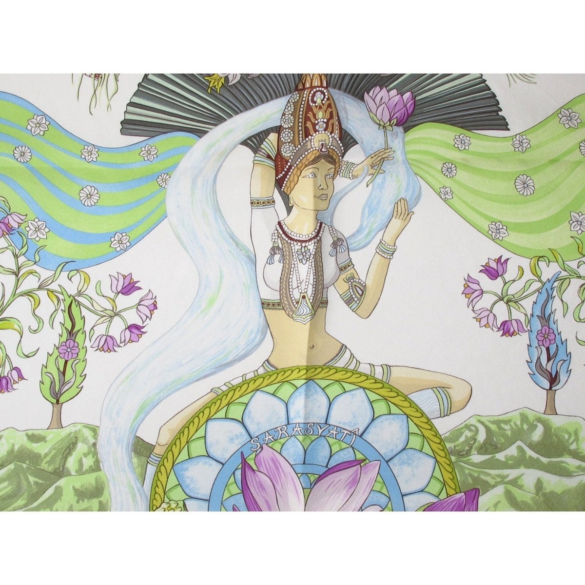 Hermes Sarasvti by Zoe Pauwels Twill 90