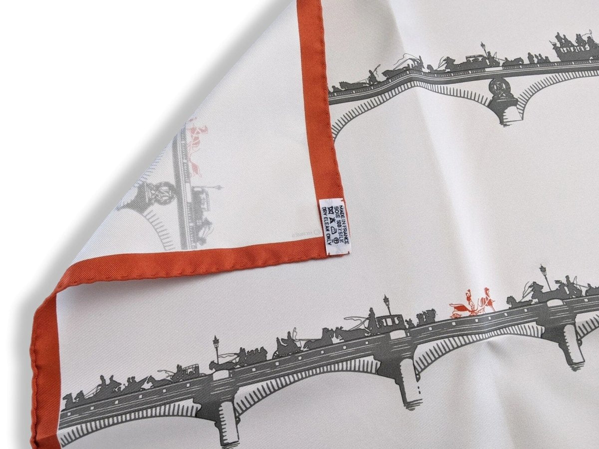 Hermes 2006 Rust/White/Grey Special Issue Paris in the Air - L'air de Paris Pont de Paris Twill Gavroche 42cm - poupishop