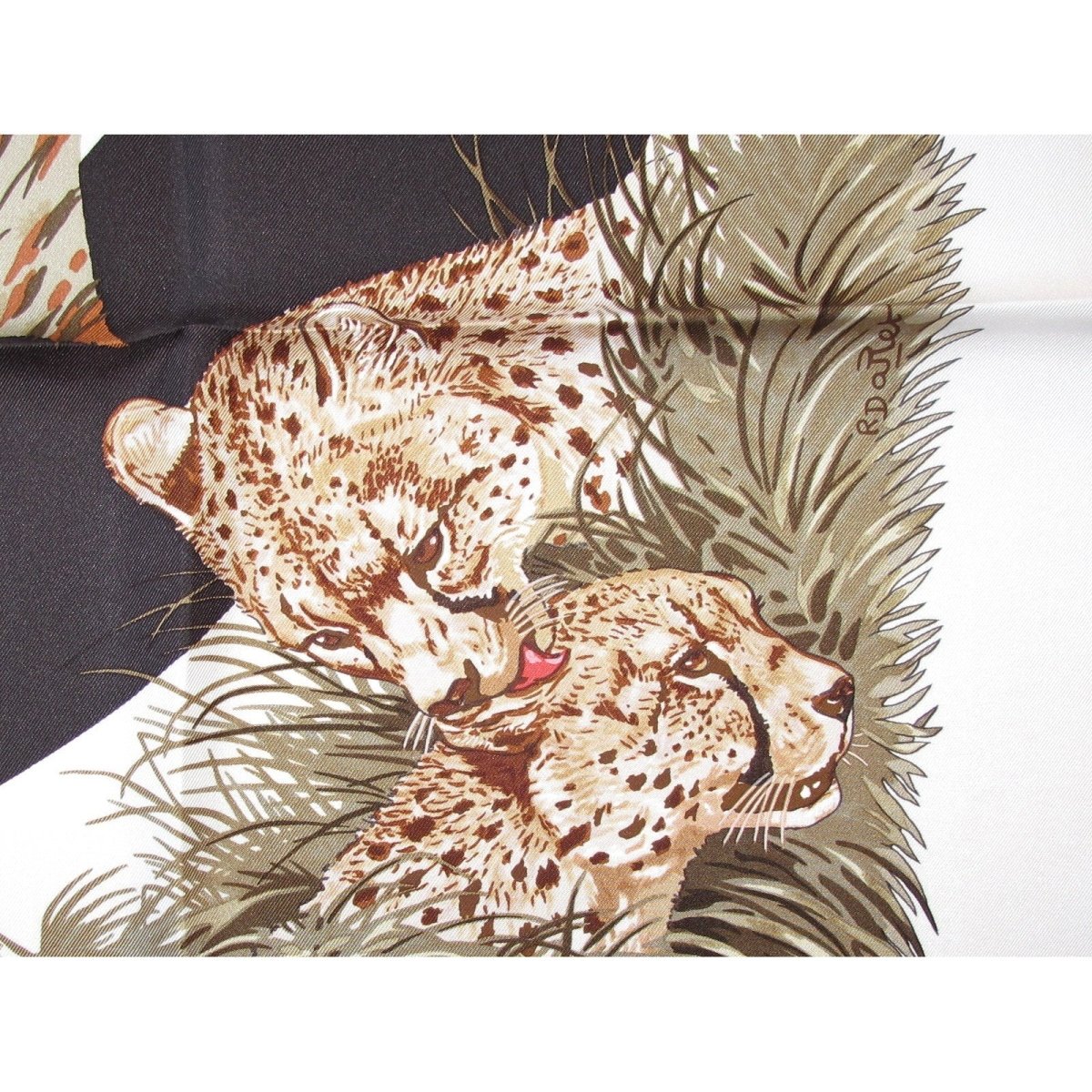 Hermes 2007 B/W Guepards by Robert Dallet Blanc Matte Overlay Twill Silk Scarf 90cm, New! - poupishop