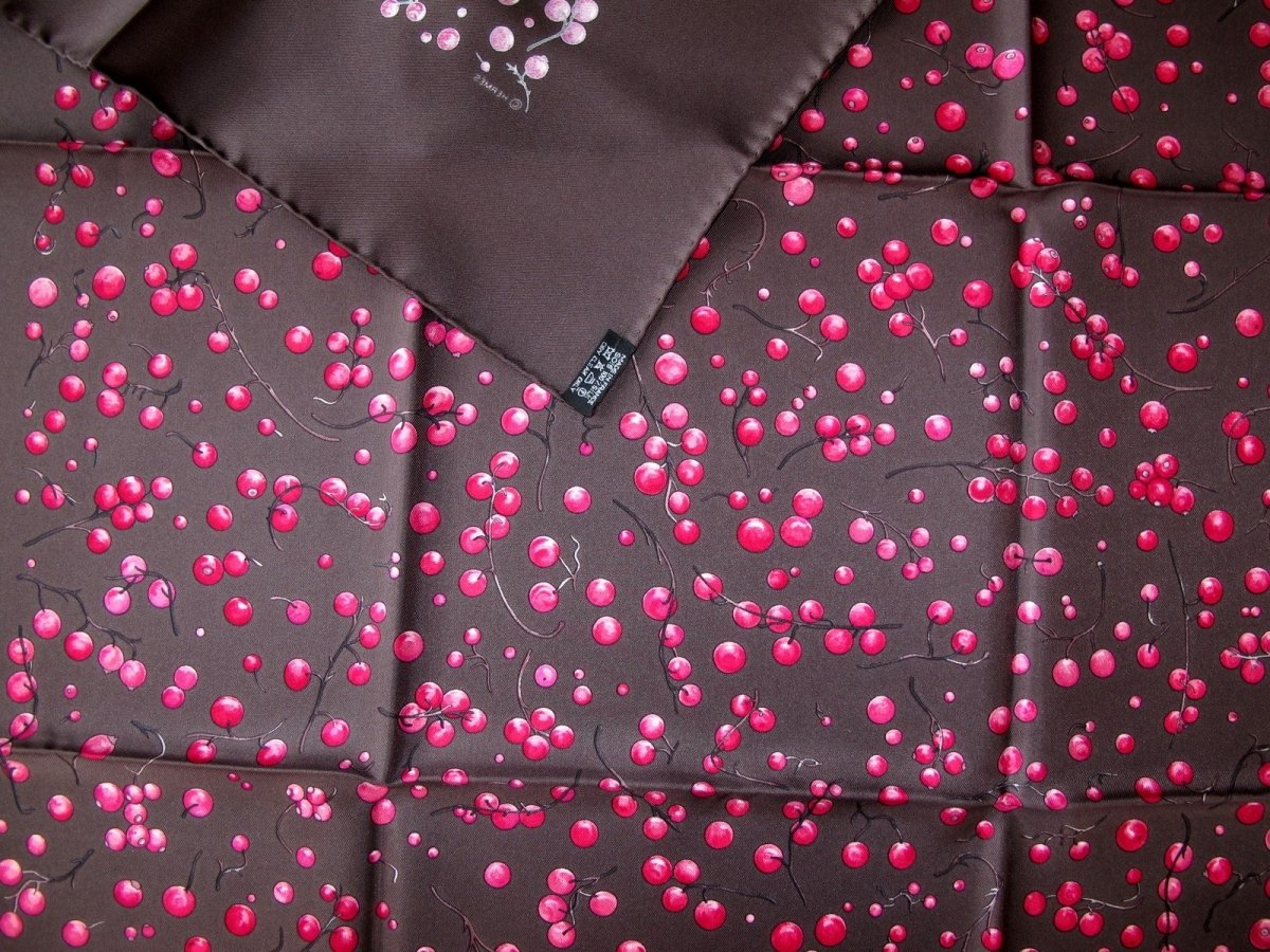 Hermes Red Berries by Leigh. P. Cooke Twill 90