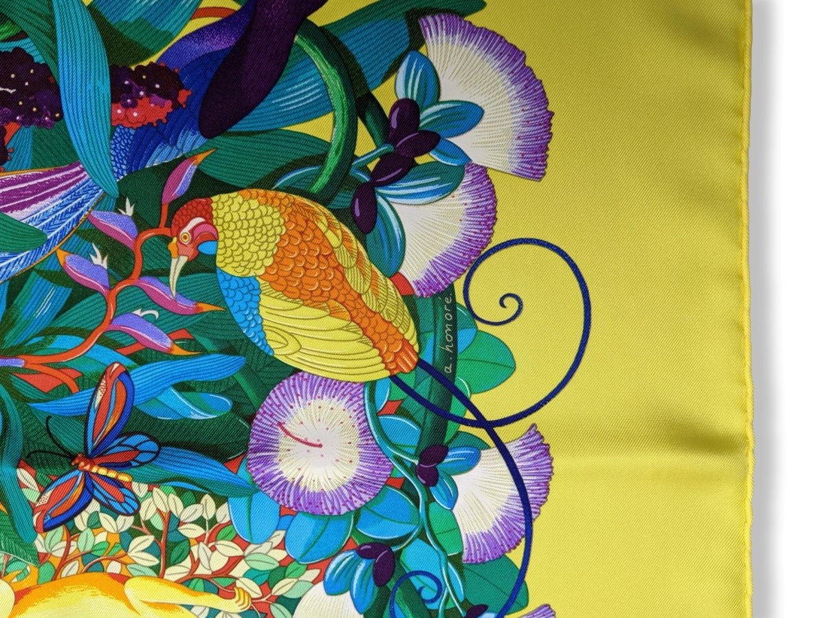 Hermes 2007 Jaune/Multi Au Coeur de la Vie by Aline Honore Twill 90 Scarf, Box!