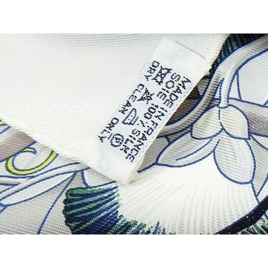 Hermes 2007 White Blue Yellow Au Coeur de la Vie by Aline Honore Twill 90 Scarf, Mint! - poupishop