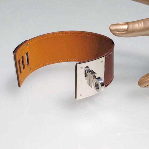Hermes 2008 Calfskin/Silver Kelly Dog KD Unisex Manchette Bracelet - poupishop
