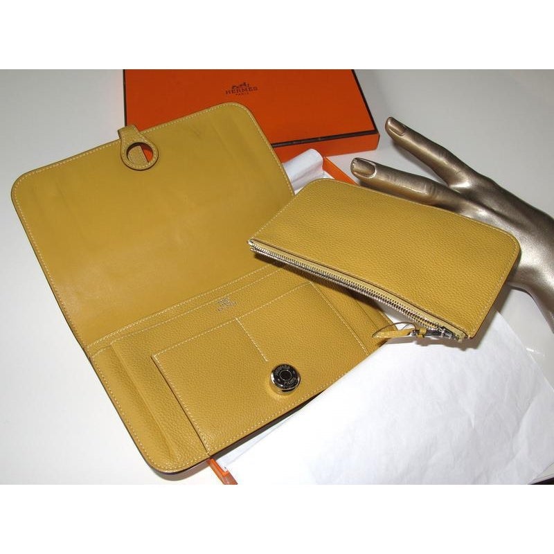 Hermes 2008 Curry Dogon Wallet GM