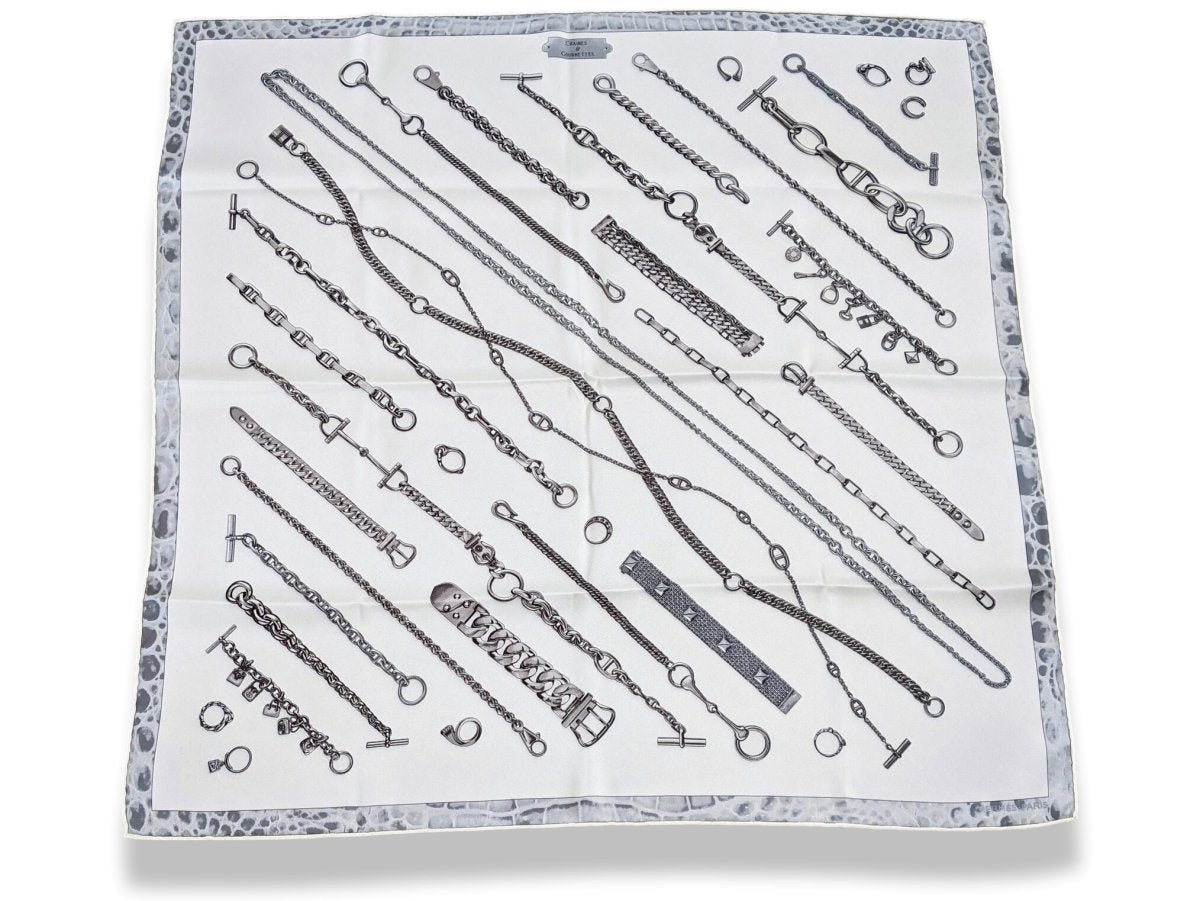 Hermes 2009 Blanc/Gris CHAINES ET GOURMETTES Vintage silk 70 cm, Grail!