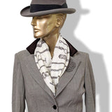 Hermes 2009 Blanc/Gris CHAINES ET GOURMETTES Vintage silk 70 cm, Grail!