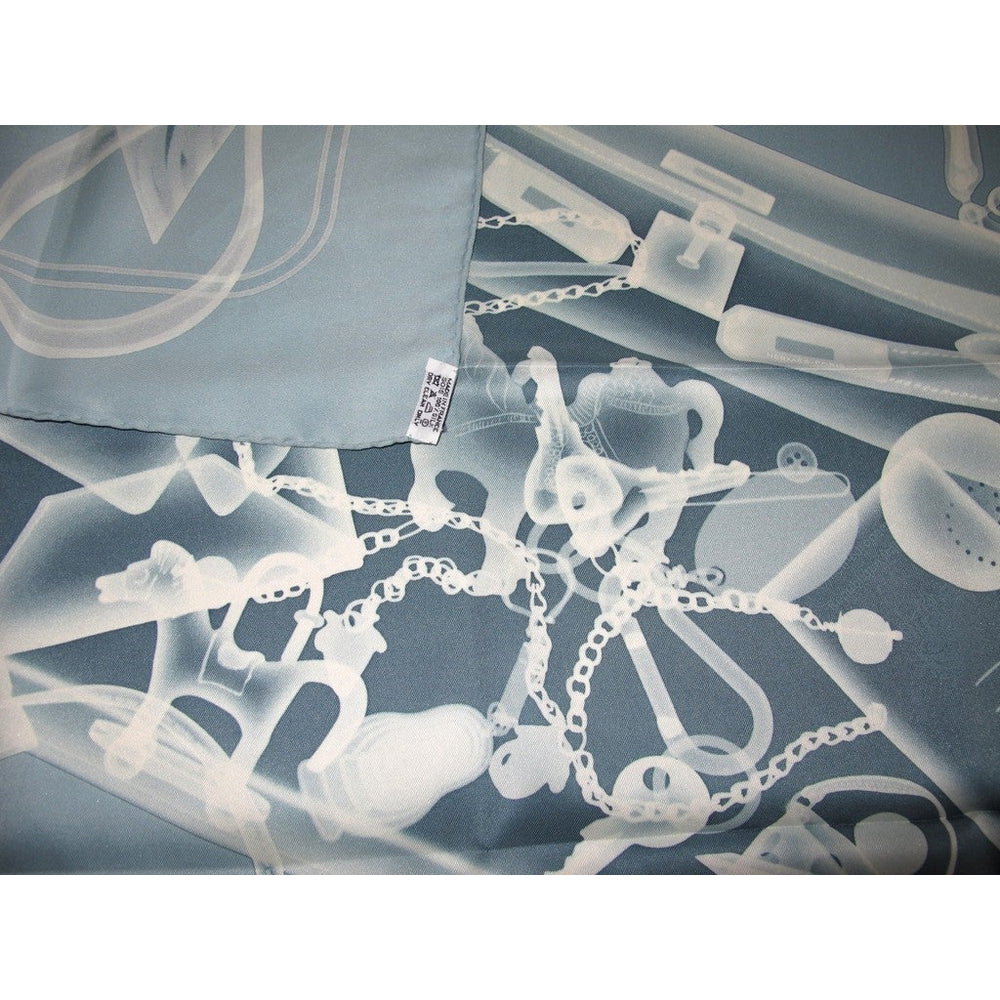 Hermes 2009 Blue Please Check In Vintage Silk 70 | poupishop