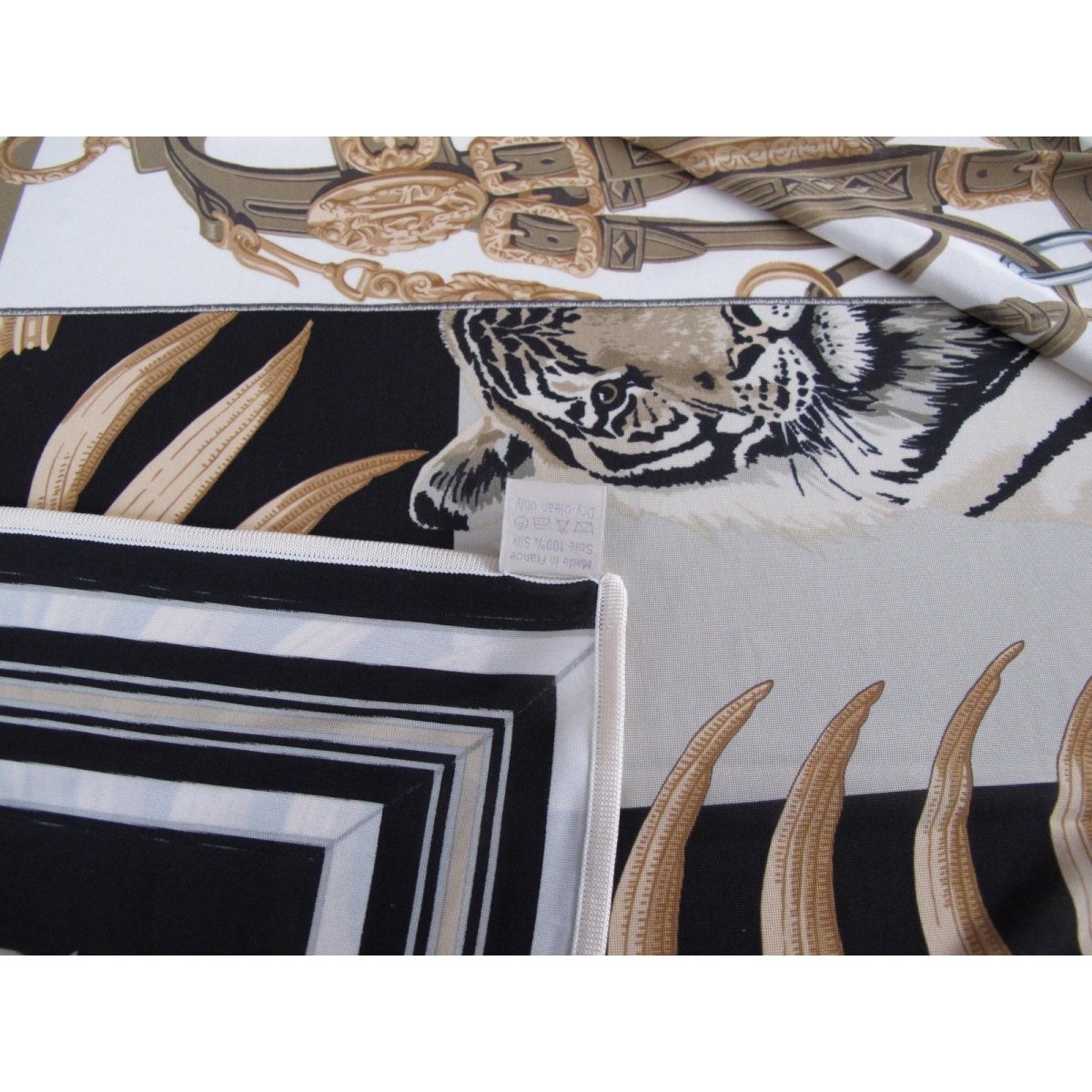 Hermes 2009 B/W Brides de Gala Bayadere Jersey Fluide 90, New! - poupishop