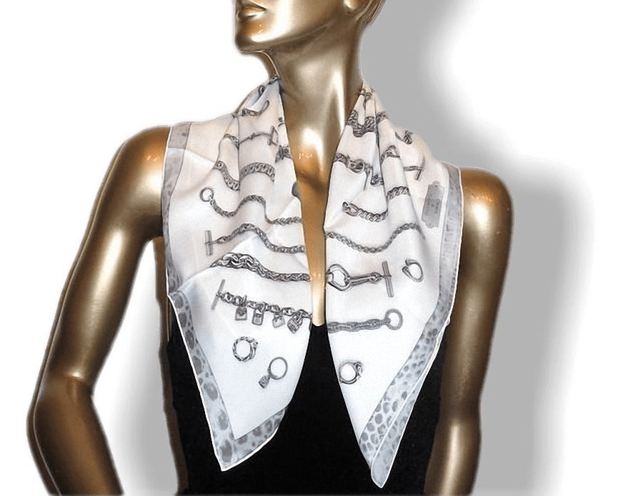 Hermes Chaines et Gourmettes Vintage silk 70