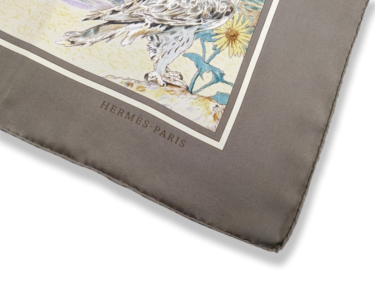 Hermes 2009 Taupe CONCOURS D'ELEGANCE, 1885 LIMOUSINES DE VOYAGE by Kermit Oliver Blanc Matte Overlay Twill 90cm - poupishop