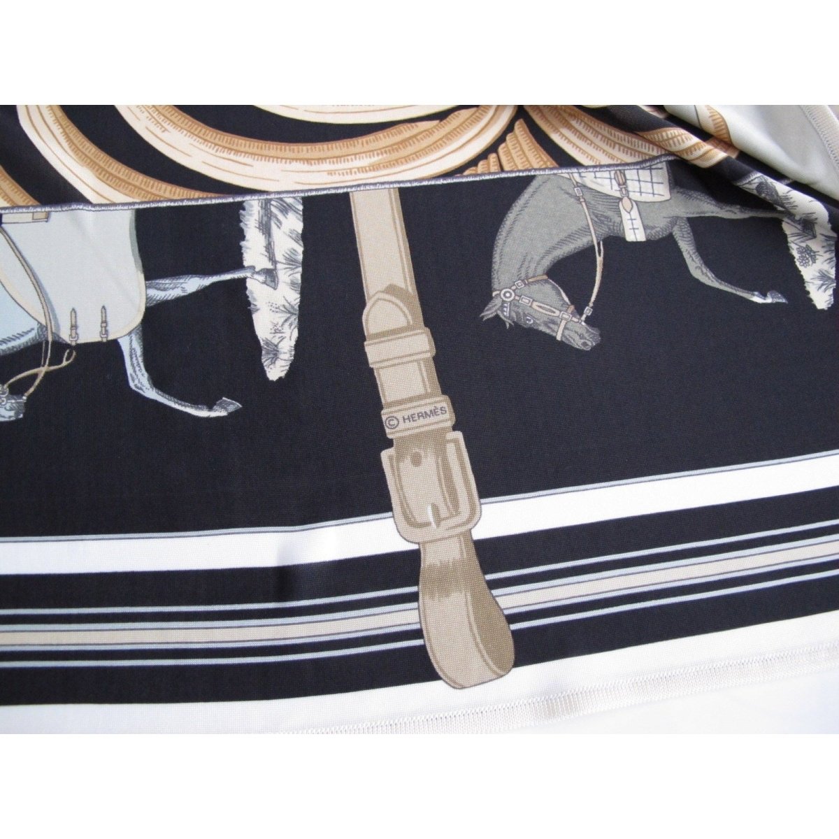 Hermes 2010 Black & White Carre en Carres Jersey Fluide 90cm, New! - poupishop