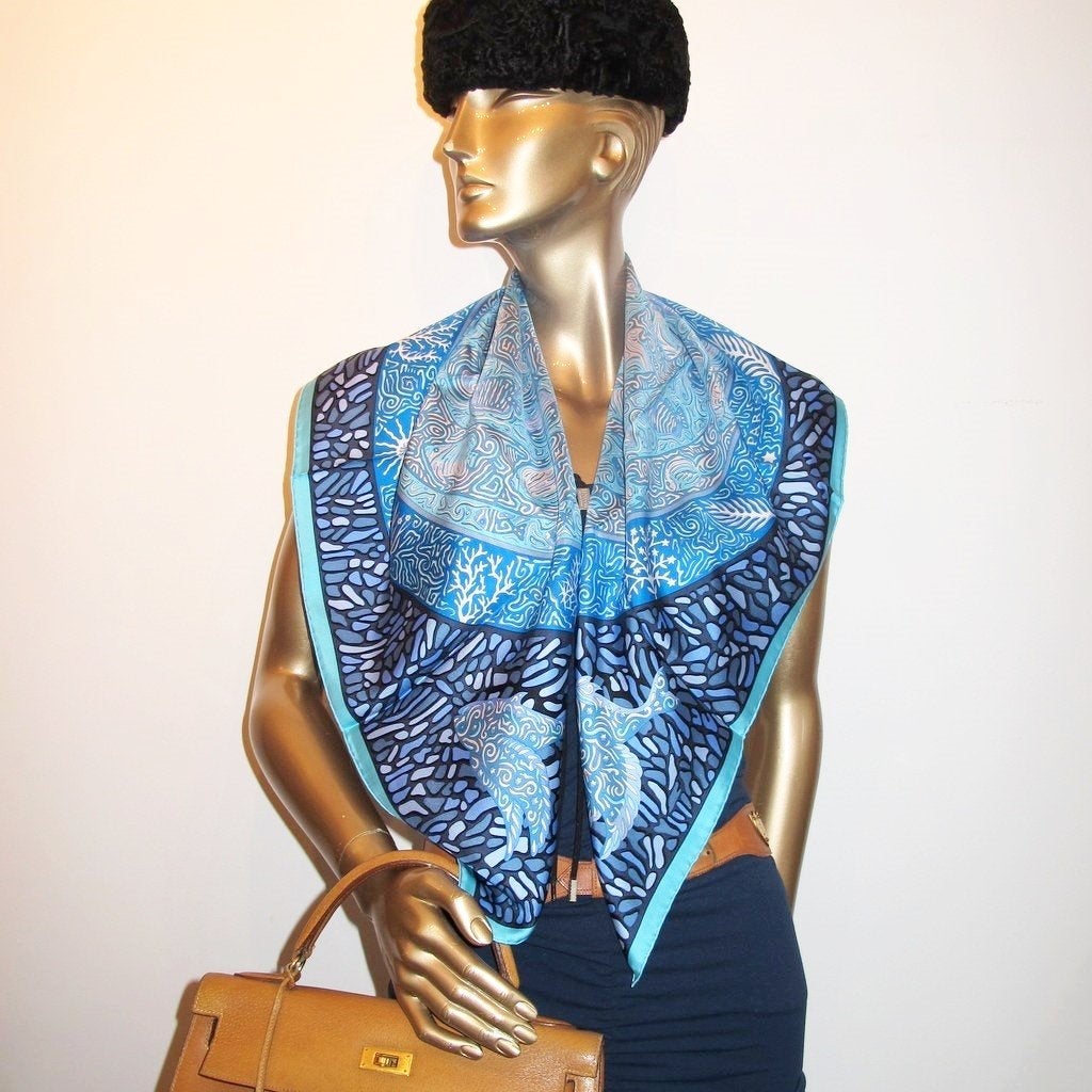 Hermes 2010 Blue/Turquoise La Legende du Poisson Corail Twill 90cm, New! - poupishop