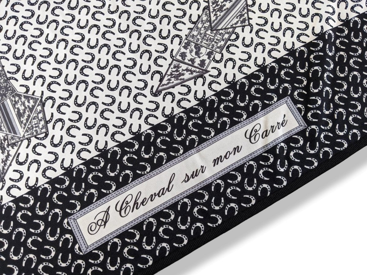 Hermes 2010 B/W A CHEVAL SUR MON CARRE by Bali Barret Jersey Fluide 90cm cm, Mint in Box! - poupishop