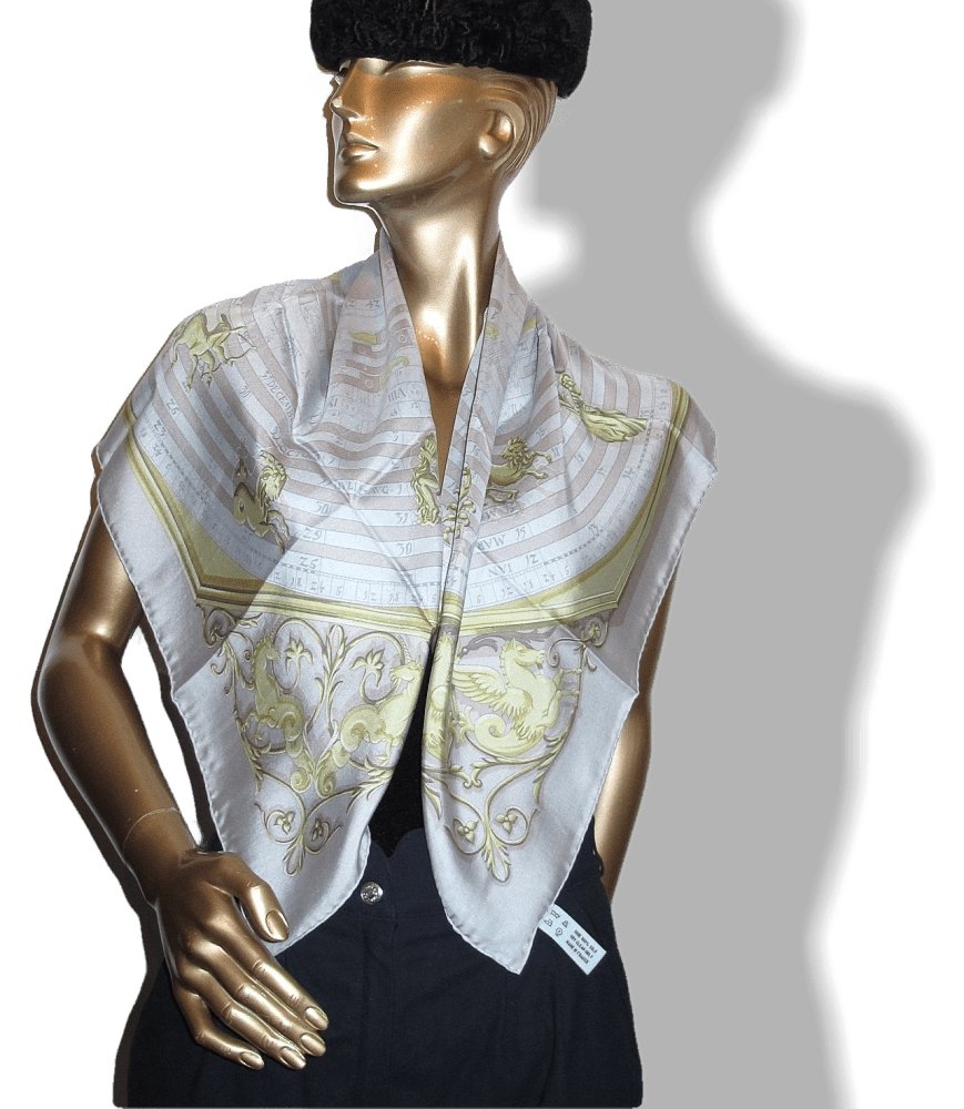 Hermes 2010 cw03 Pearl Grey Anis Astrologie Dies et Hore Dip Dye Surteint Silk 90cm, New! - poupishop