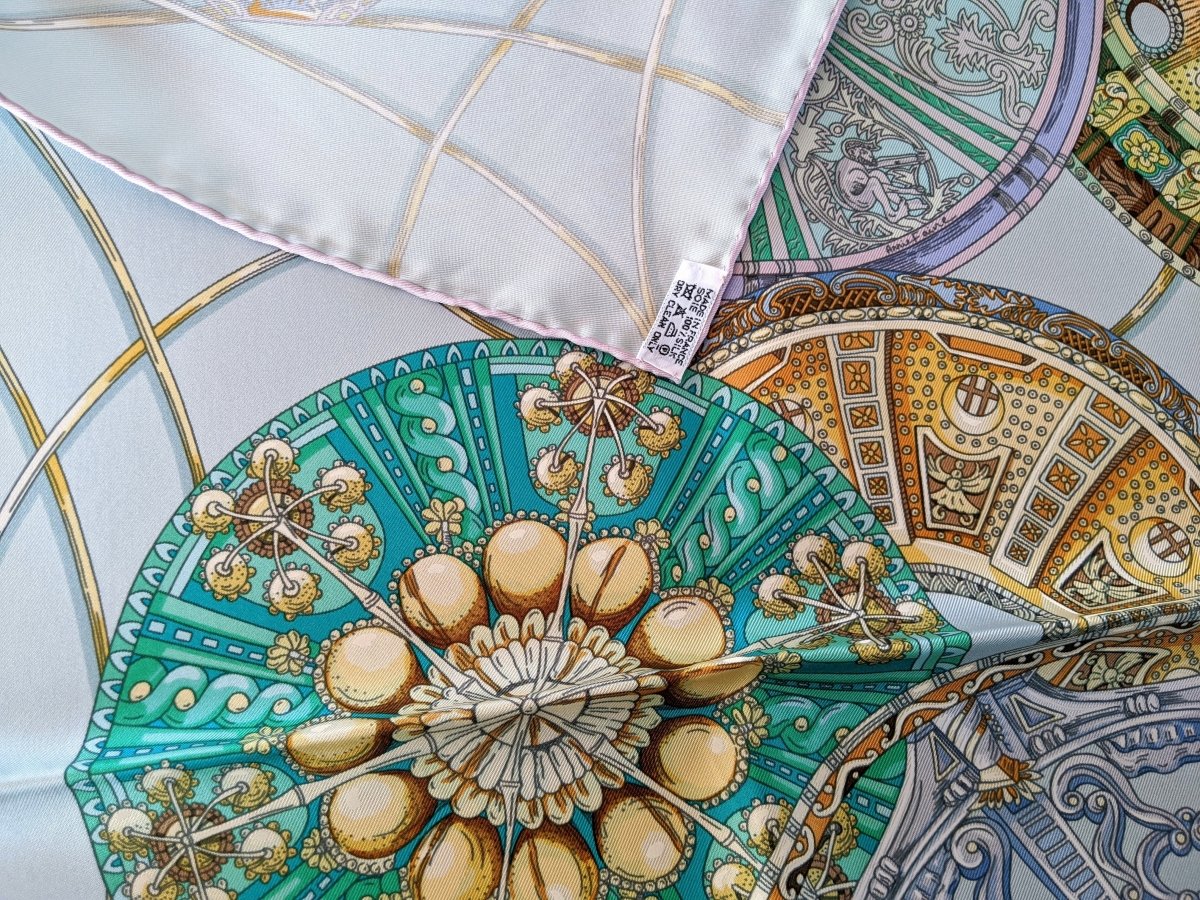 Hermes 2010 Pale Green/Lilac./Aqua SPECIAL ISSUE for INVESCO LES DOMES CELESTES Twill 90cm, NIB! - poupishop