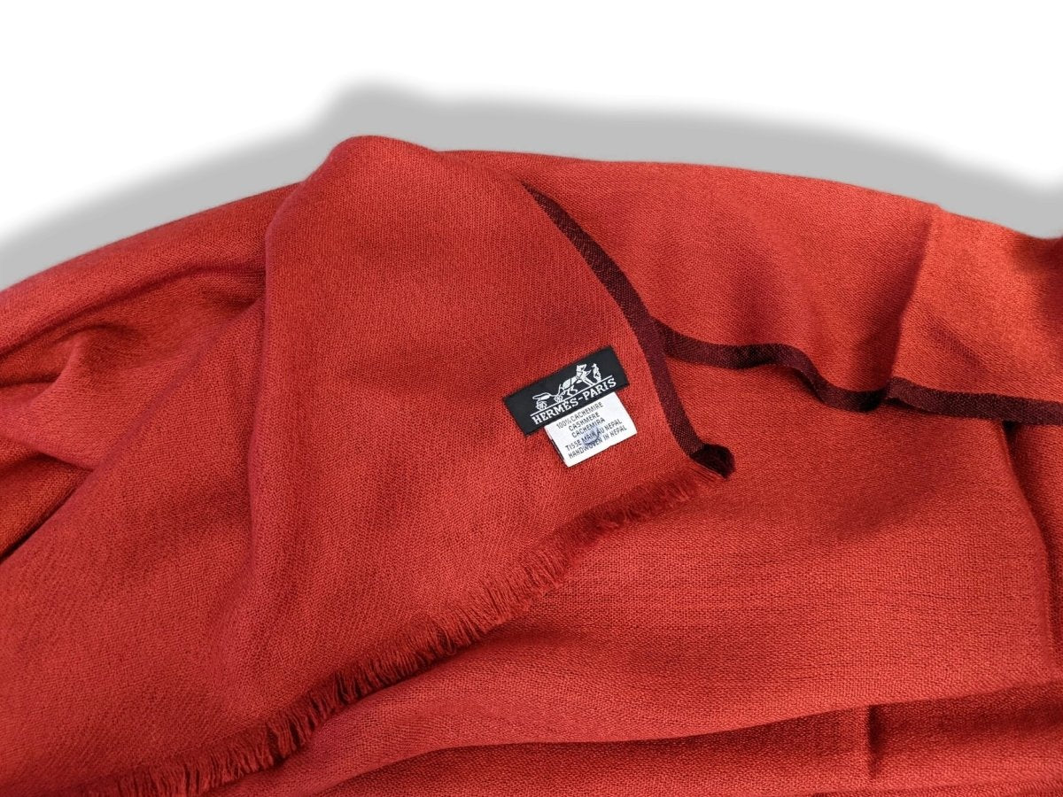 Hermes 2010 Red-Orange/Bordeau Fringed 100% Hand Woven Cashmere in Nepal Shawl 200 x 200 cm, New! - poupishop