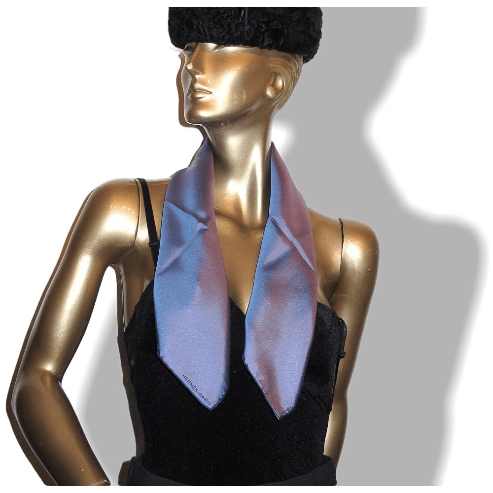 Hermes Blue Iridescent Changeante Twill Silk Carre 70