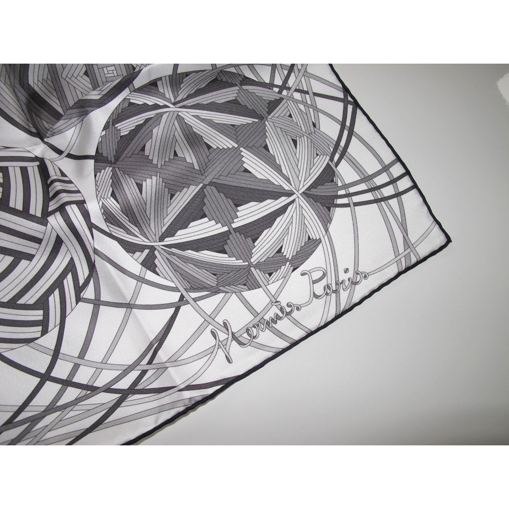 Hermes 2011 B/W L'Art du Temari Twill 90, New! - poupishop