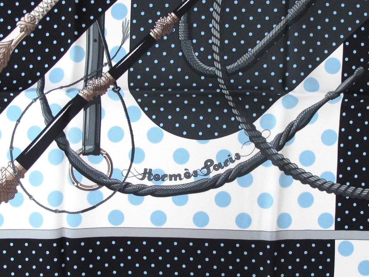 Hermes Clic Clac a Pois Vintage Silk 70