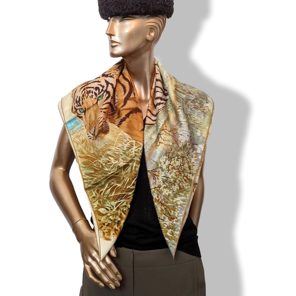 Hermes 2012 Beige Bleu Tigre du Bengal by Robert Dallet Twill 90