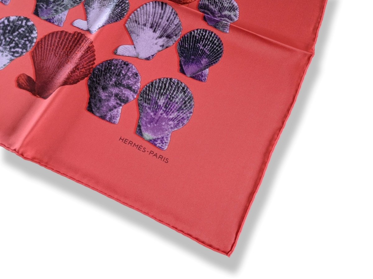 Hermes 2012 Bourguinvillier/Gris/Violet COQUILLES by Robert Delpire Twill 90, New!