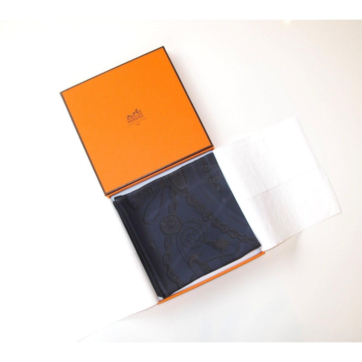 Hermes 2012 C'est la fete a Paris Vintage Silk 70, NIB! - poupishop
