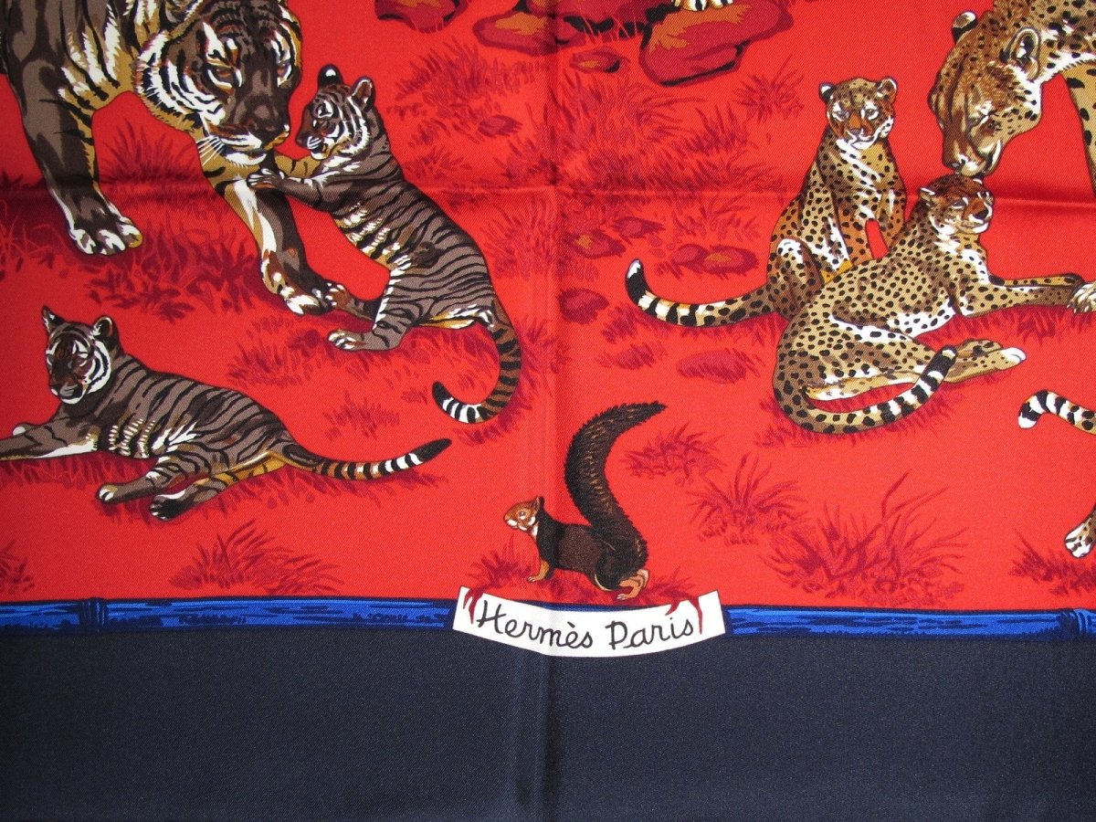 Hermes Tendresse Feline by Robert Dallet Blanc Matt Overprint Twill 90