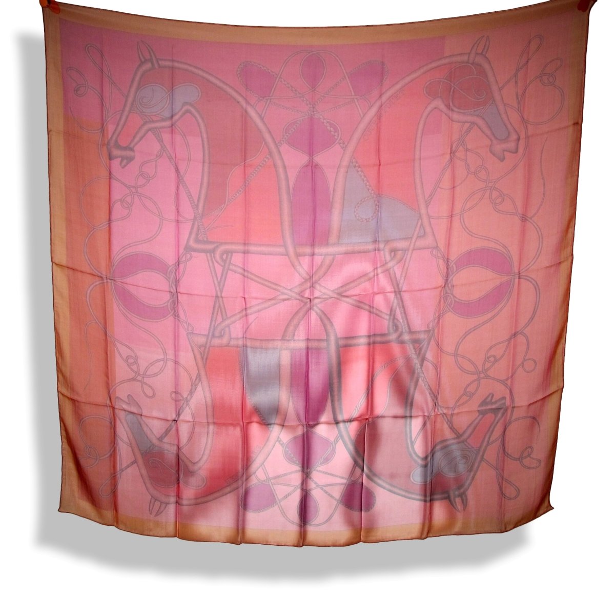 Hermes 2012 Fuchsia Jaune/Parme/Rose COUP DE FOUET Mousseline of Silk Changeante 140, NIB!