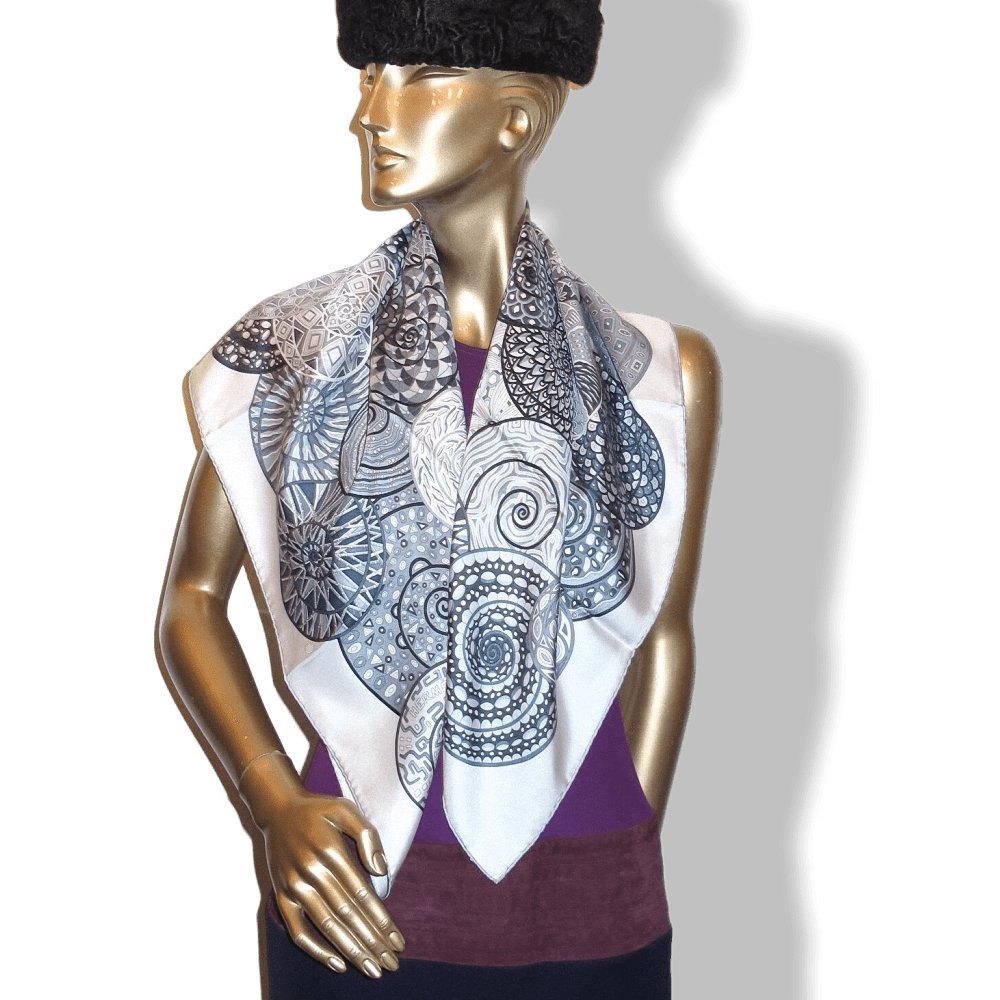 Hermes Reves D'Escargots by Christine Henry Twill 90