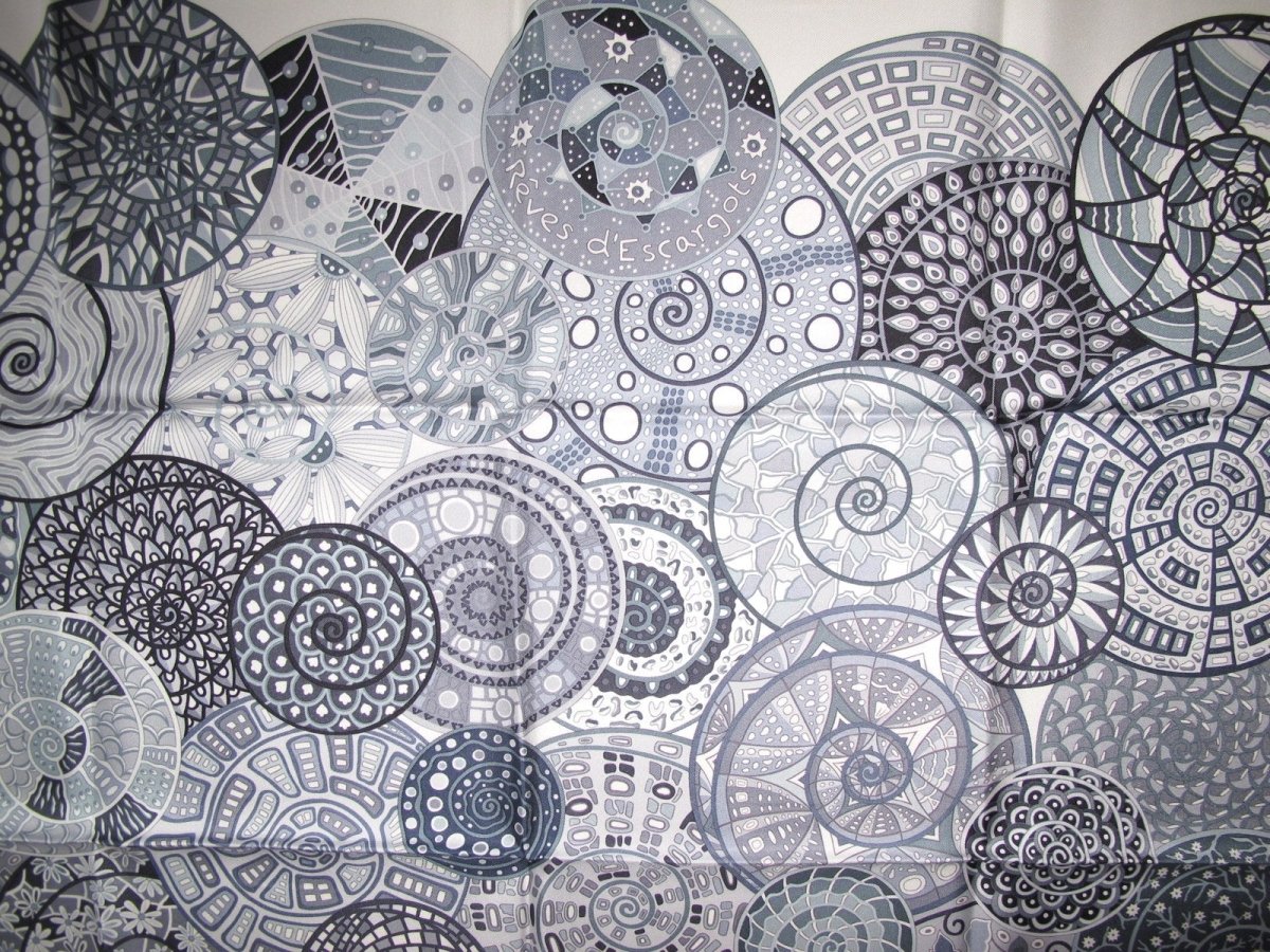 Hermes Reves D'Escargots by Christine Henry Twill 90