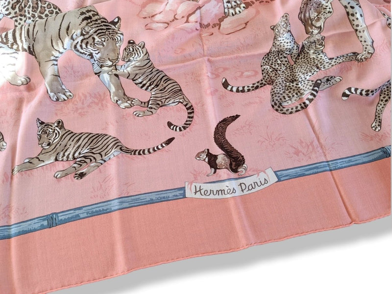 Hermes 2012 Rose TENDRESSE FELINE by Robert Dallet Cashmere Shawl 140, New!