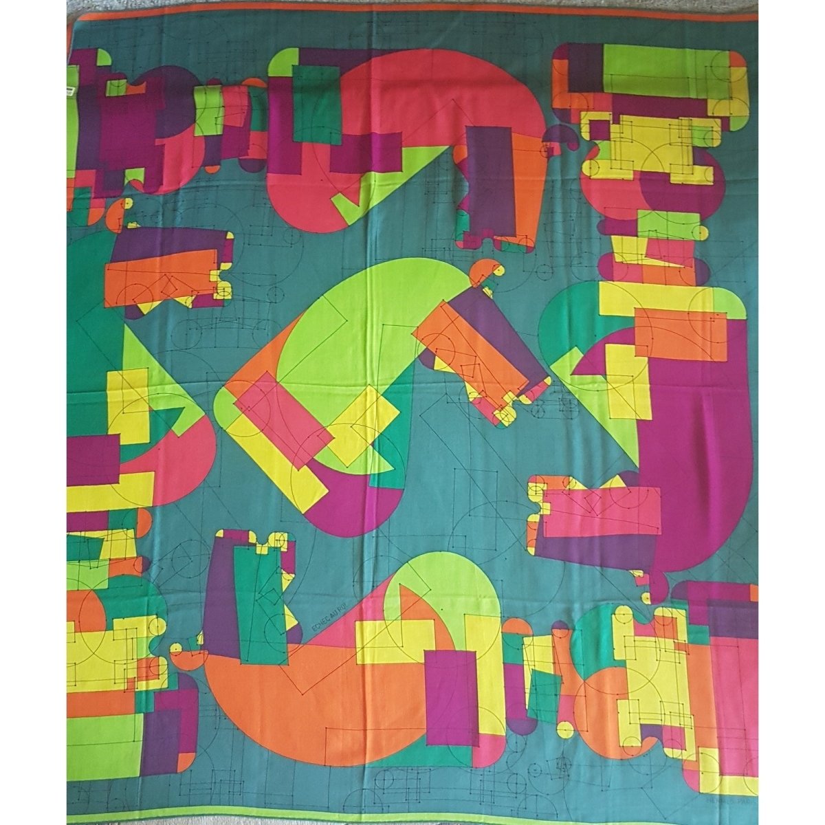 Hermes 2013 CW04 Almond Green, Fuchsia, Orange Echec au Roi Cashmere 140, NIB! - poupishop