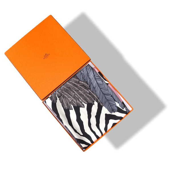 Hermes Zebra Pegasus by Alice Shirley Twill 90