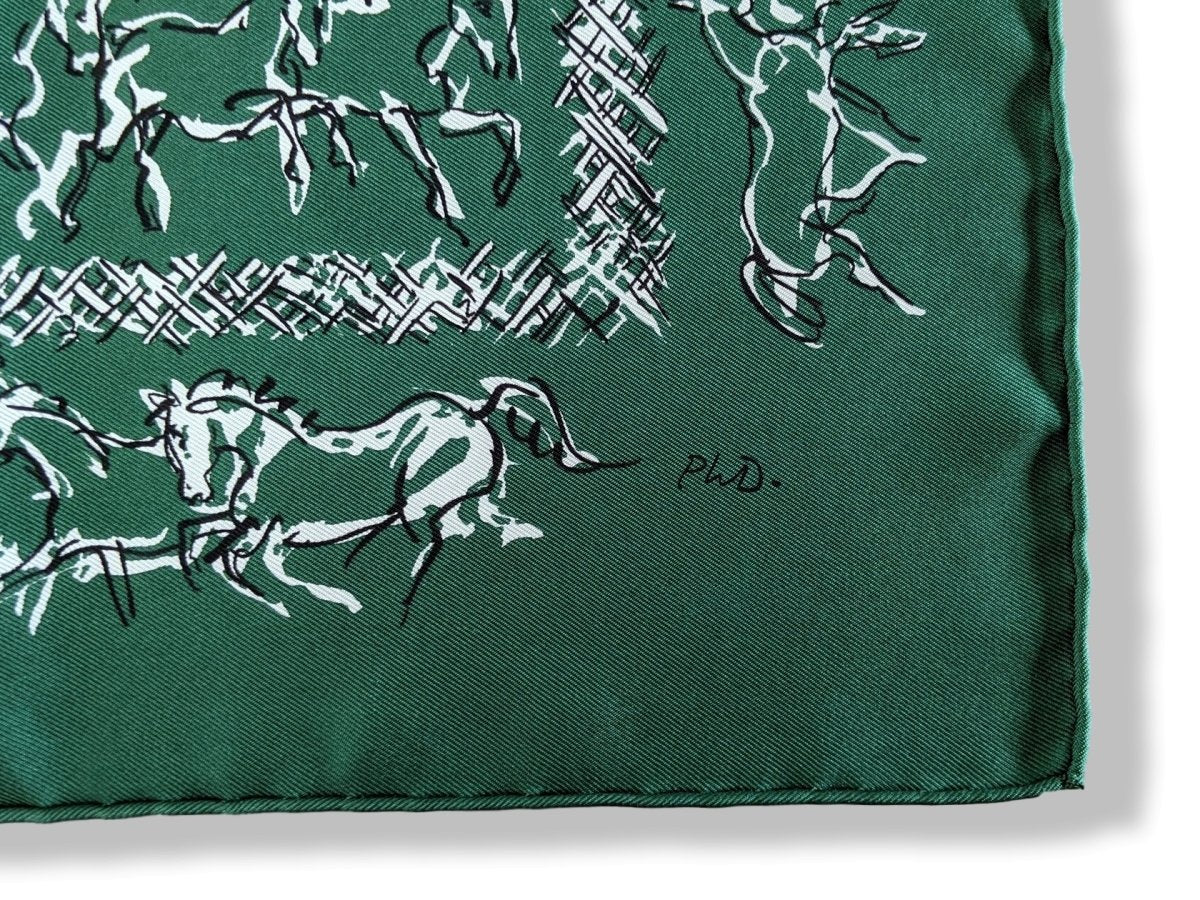 Hermes Green/White RANCH BANDANA by Philippe Dumas Twill Silk Carre 55, Mint!