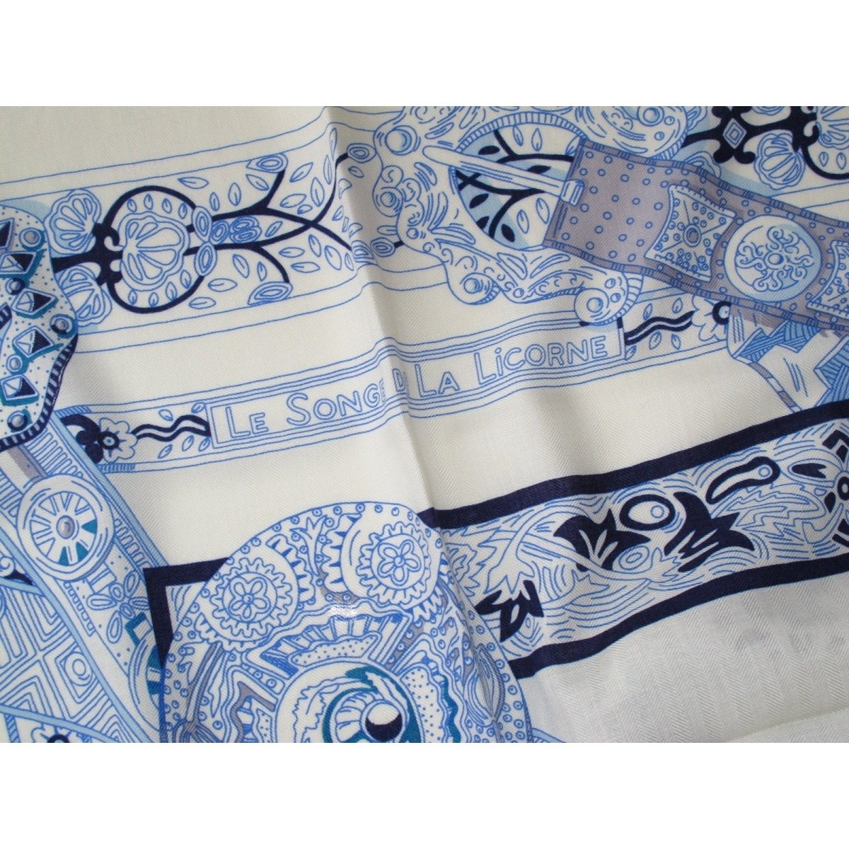   Hermes 2014 White Blue Le Songe de la Licorne by Annie Faivrre Cashmere Shawl 140