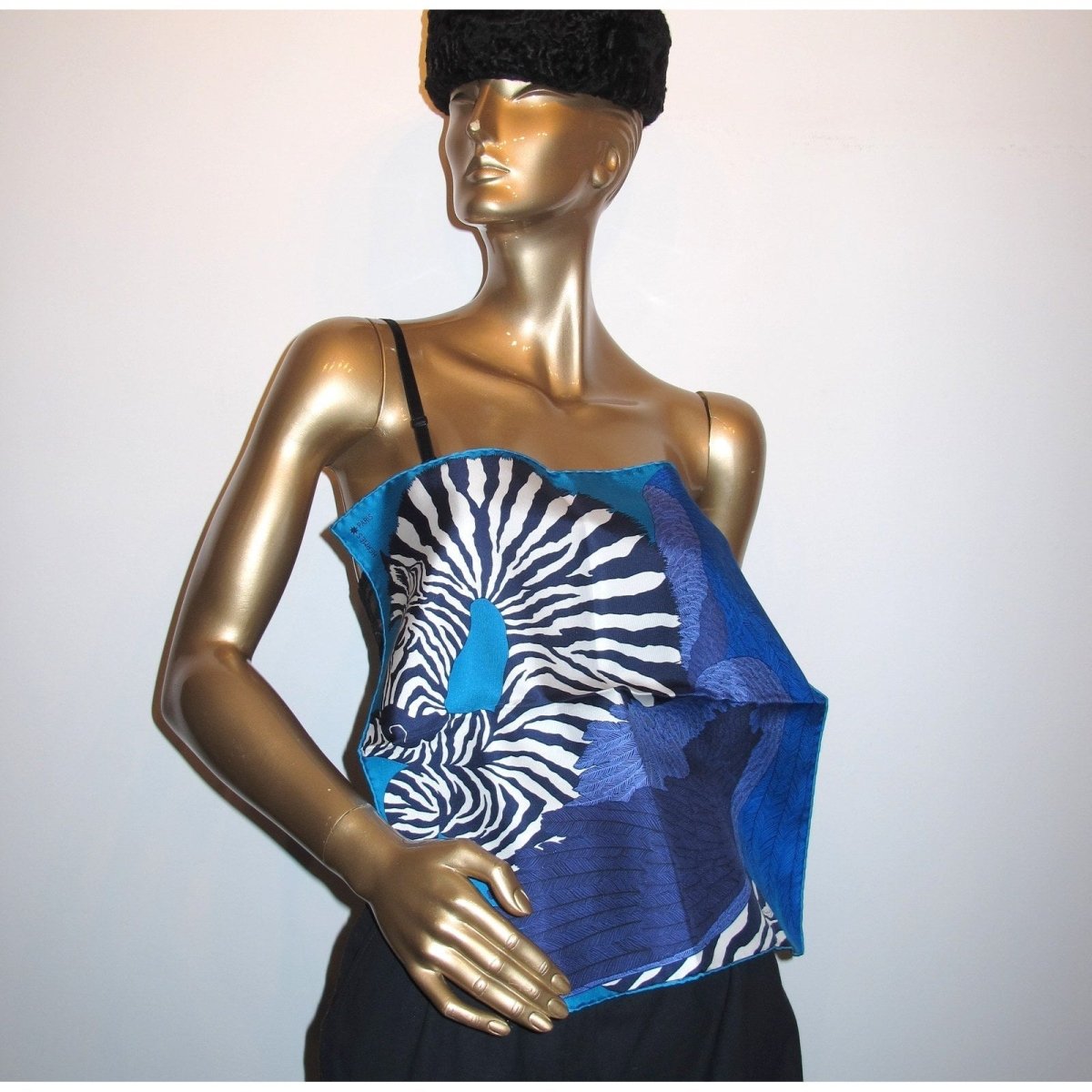 Hermes 2015 Blue Zebra Pegasus Twill Gavroche 42cm, NIB! - poupishop