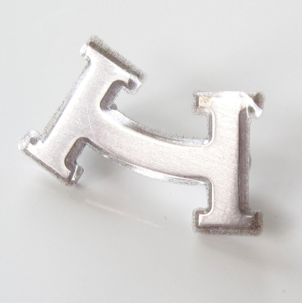 Hermes 2015 Brushed Silver Tiny Smile Badge Brooch, NIB!