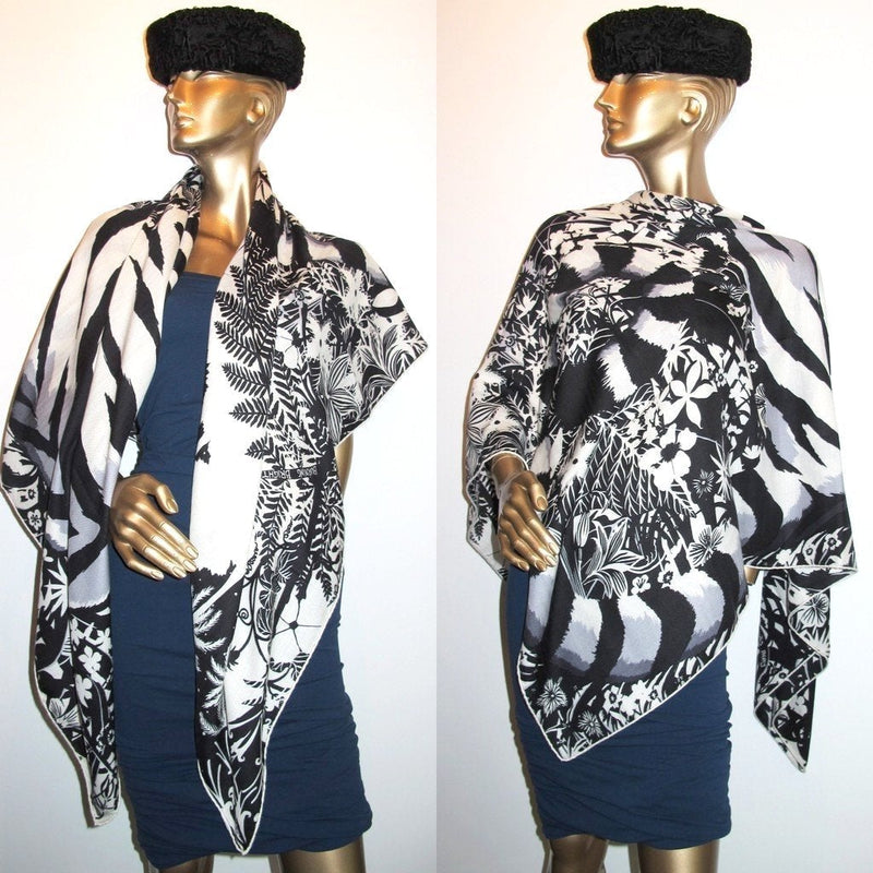 Hermes B/W Tyger Tyger cashmere shawl