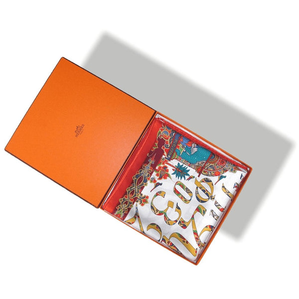 Hermes 2015 Special Limited Issue SPFA 25Th Anniversary Lettres d'Erevan by Karen Petrossian Twill 90