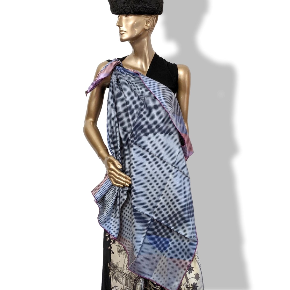 Hermes 2016 Grey/Pink/Blue Pointillism LE SAUT H by Cyrille Diatkine Twill Silk Carre 90, New!