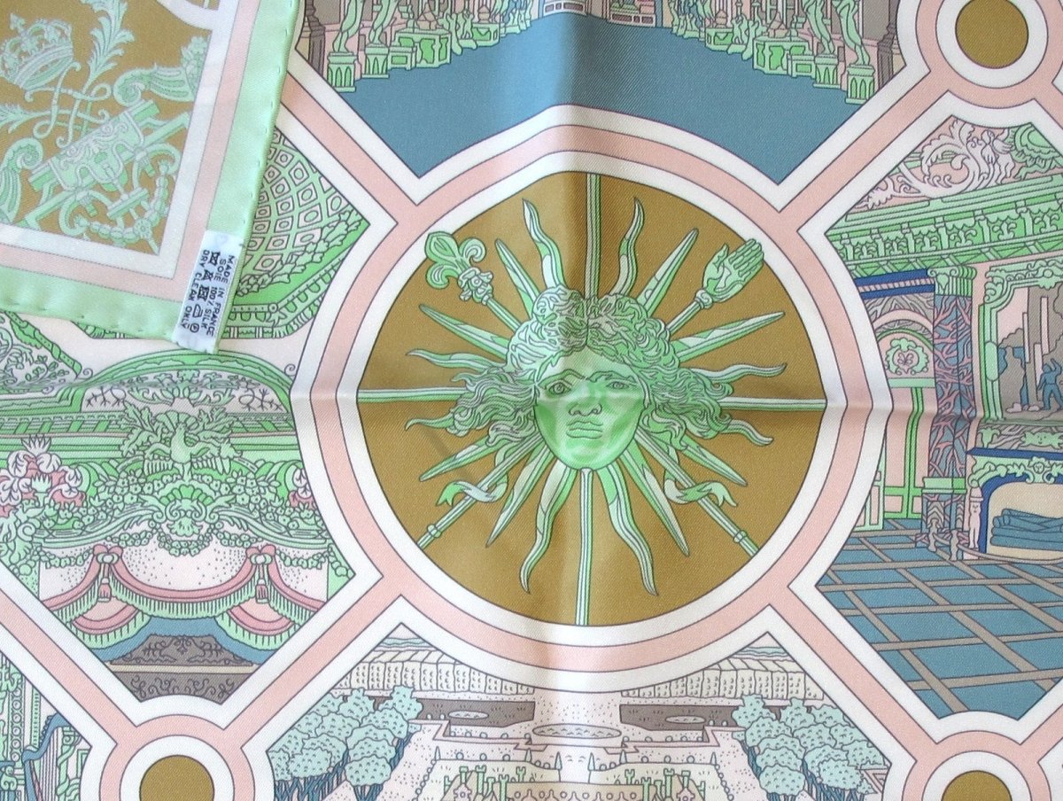 Hermes Flanerie a Versailles by Pierre Marie Twill 90