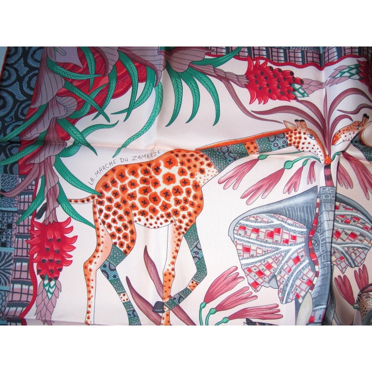 Hermes 2016 Pale Rose La Marche du Zambeze Twill 90, NIB! - poupishop