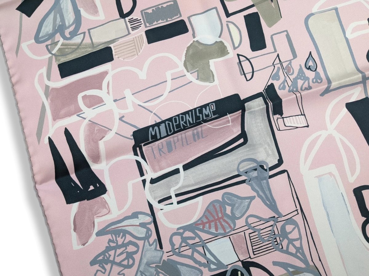 Hermes 2016 Rose/Gris/Noir "Modernisme Tropical" by Filpe Jardim Twil Silk 90, New!