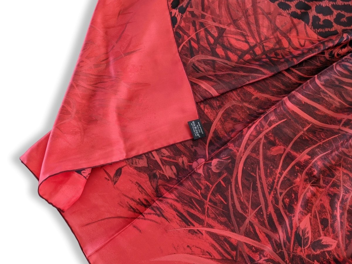 Hermes 2016 Rouge PANTHERA PARDUS by Robert Dallet 100% Plume Silk Twill Giant Scarf 140, 