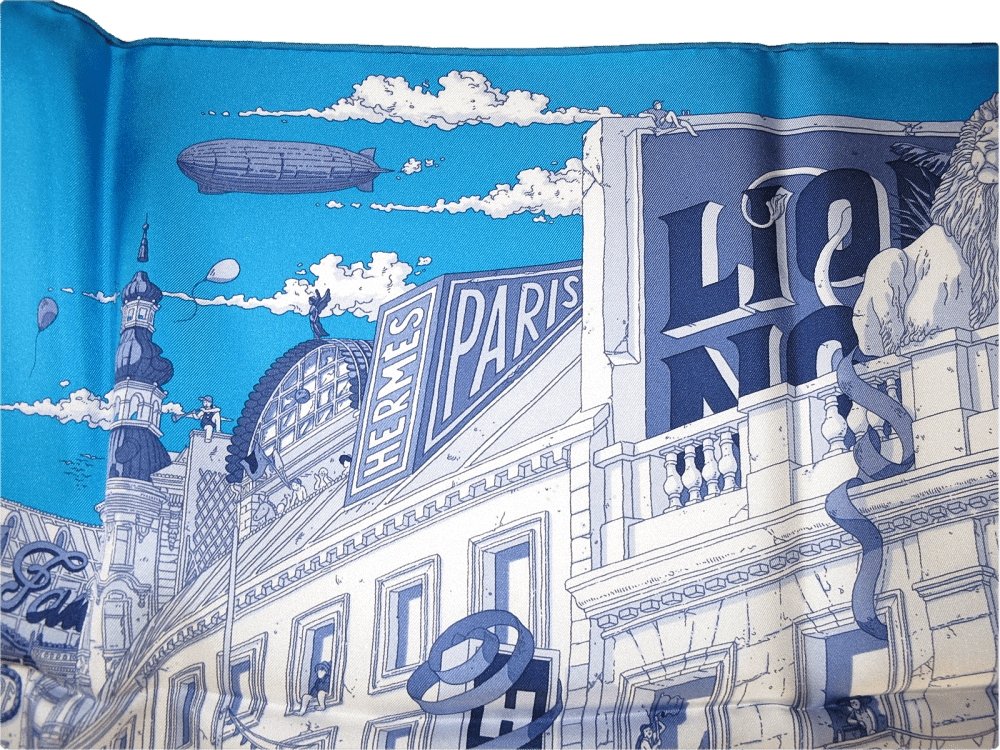 Hermes 2017 Bleu Azur/Bleu Jean/Blanc Grand Prix du Faubourg Twill 90cm by Ugo Gattoni, New! - poupishop
